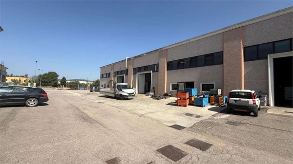 casa semindipendente in vendita a Magione in zona Soccorso