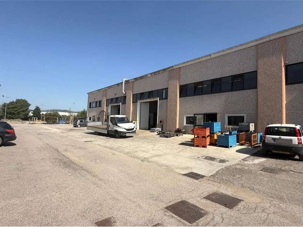 ufficio in vendita a Magione in zona Soccorso