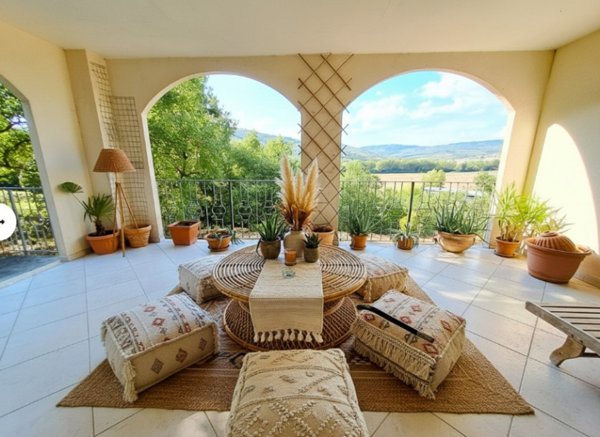 casa indipendente in vendita a Magione in zona Villa