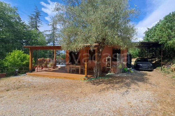 casa indipendente in vendita a Magione in zona San Feliciano