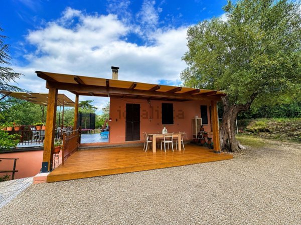 casa indipendente in vendita a Magione in zona San Feliciano