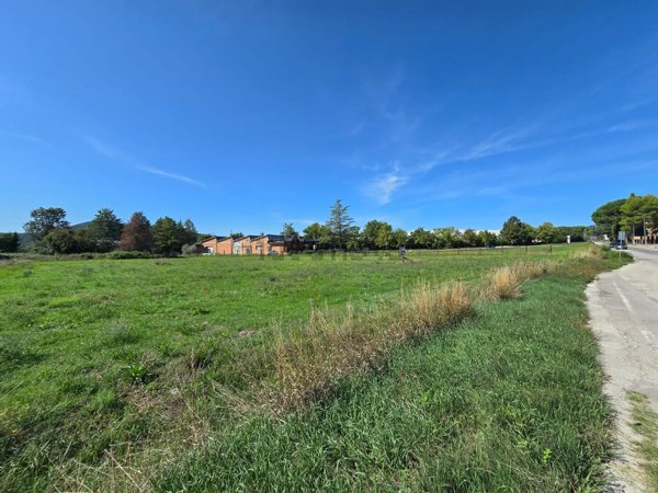 terreno in vendita a Magione