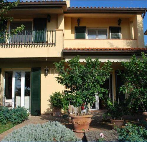 casa indipendente in vendita a Magione in zona San Feliciano