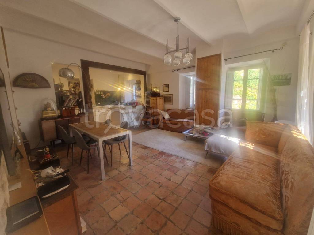 casa indipendente in vendita a Magione in zona Villa