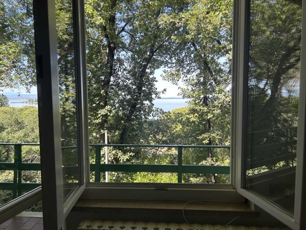 casa indipendente in vendita a Magione in zona Villa