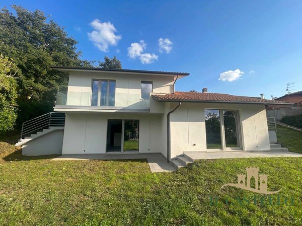casa indipendente in vendita a Magione in zona Villa