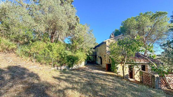 casale in vendita a Magione in zona Agello
