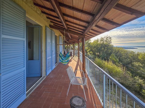 casa indipendente in vendita a Magione in zona San Feliciano