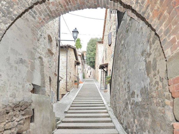 casa indipendente in vendita a Marsciano in zona Sant'Apollinare