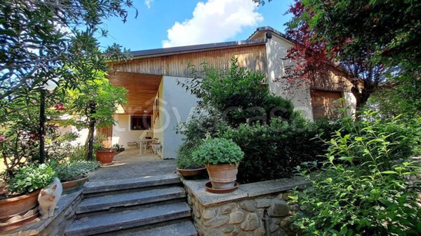 casa indipendente in vendita a Marsciano