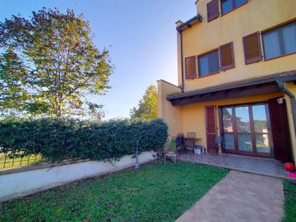 casa indipendente in vendita a Marsciano