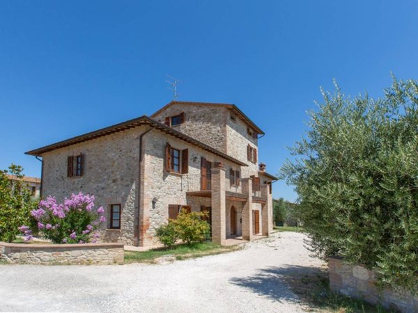 casa indipendente in vendita a Marsciano