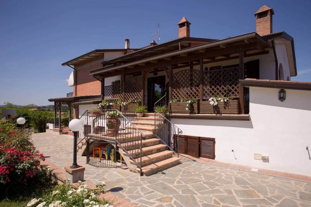 casa indipendente in vendita a Marsciano in zona San Biagio della Valle