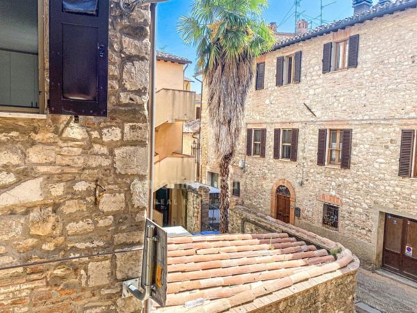 casa indipendente in vendita a Marsciano