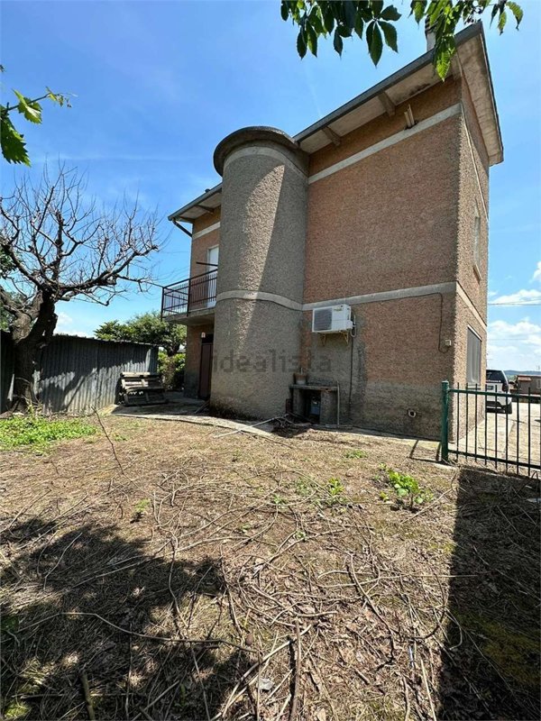 casa indipendente in vendita a Marsciano