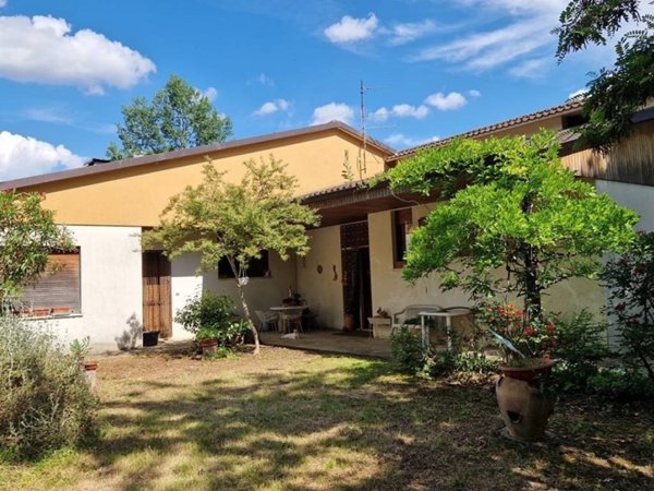 casa indipendente in vendita a Marsciano