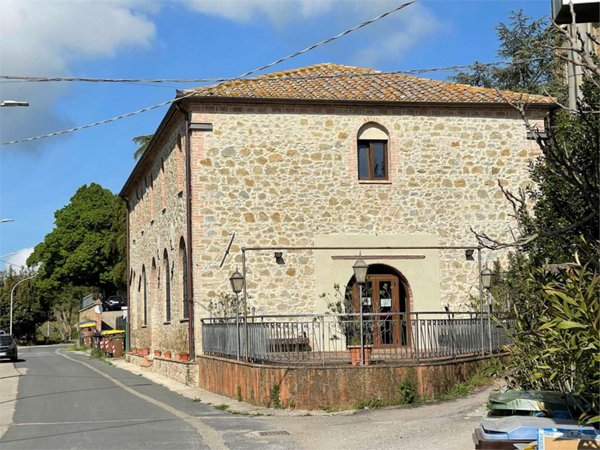 negozio in vendita a Marsciano in zona Castiglione della Valle