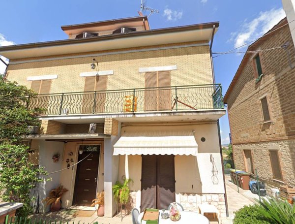 casa indipendente in vendita a Marsciano