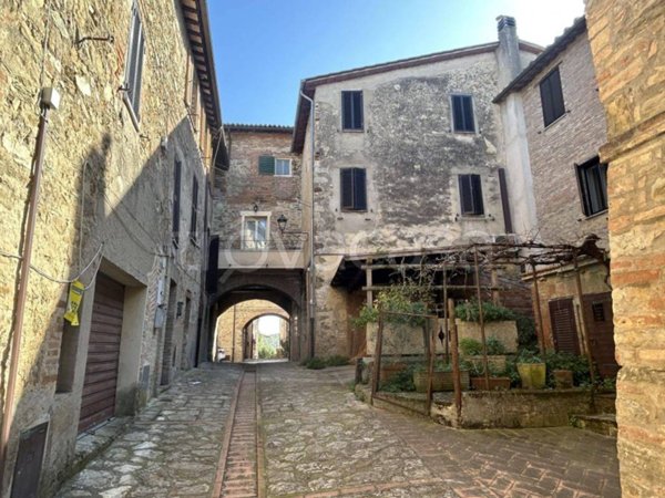 appartamento in vendita a Marsciano in zona Compignano
