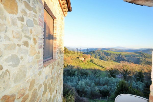 casa indipendente in vendita a Marsciano