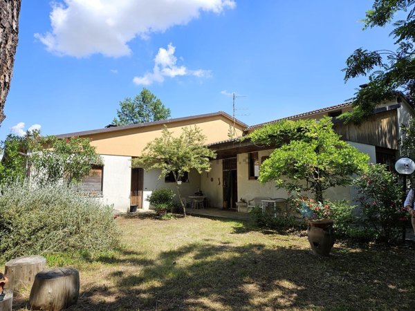 casa indipendente in vendita a Marsciano