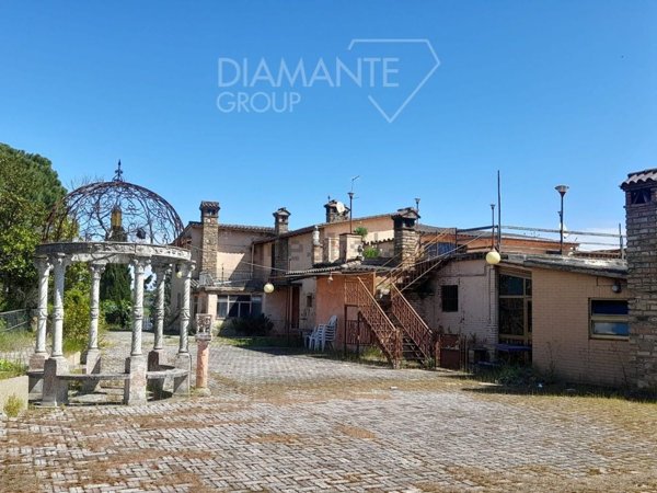 casa indipendente in vendita a Marsciano in zona San Valentino della Collina