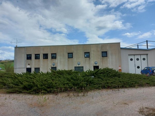 capannone in vendita a Marsciano in zona San Biagio della Valle
