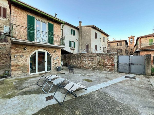 casa indipendente in vendita a Marsciano