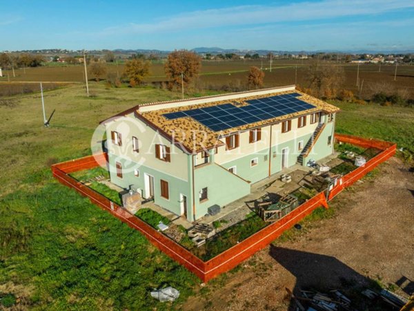 casa indipendente in vendita a Marsciano