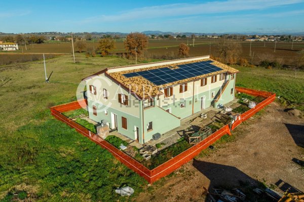casa indipendente in vendita a Marsciano