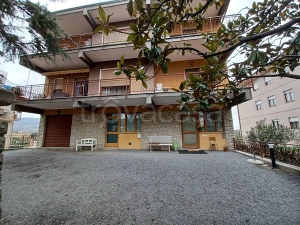 casa indipendente in vendita a Marsciano