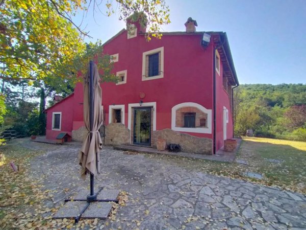 casa indipendente in vendita a Marsciano in zona Compignano