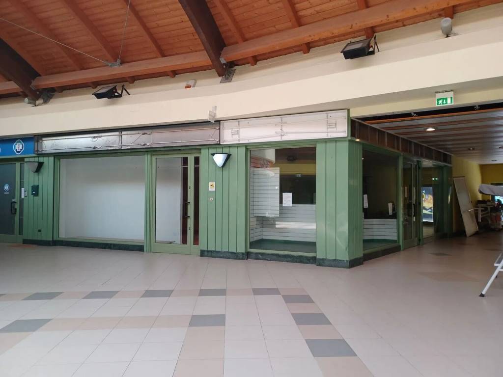 negozio in vendita a Marsciano