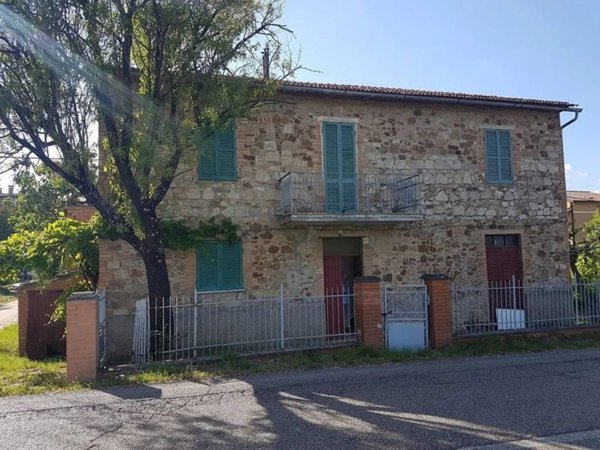 casa indipendente in vendita a Marsciano