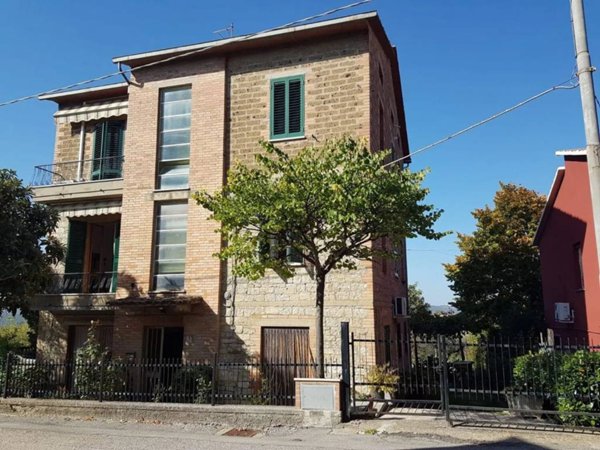 appartamento in vendita a Marsciano in zona Cerqueto
