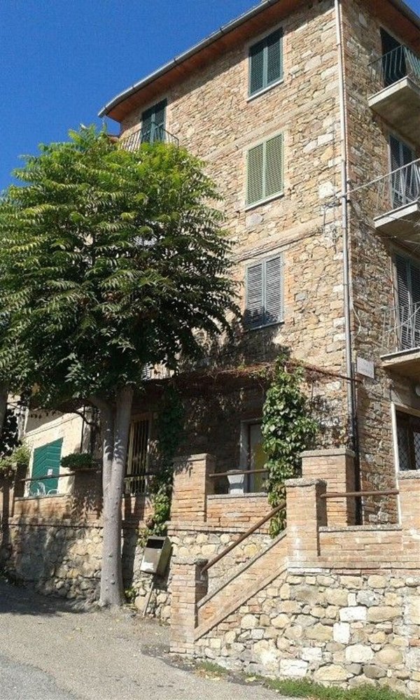 appartamento in vendita a Marsciano in zona Compignano