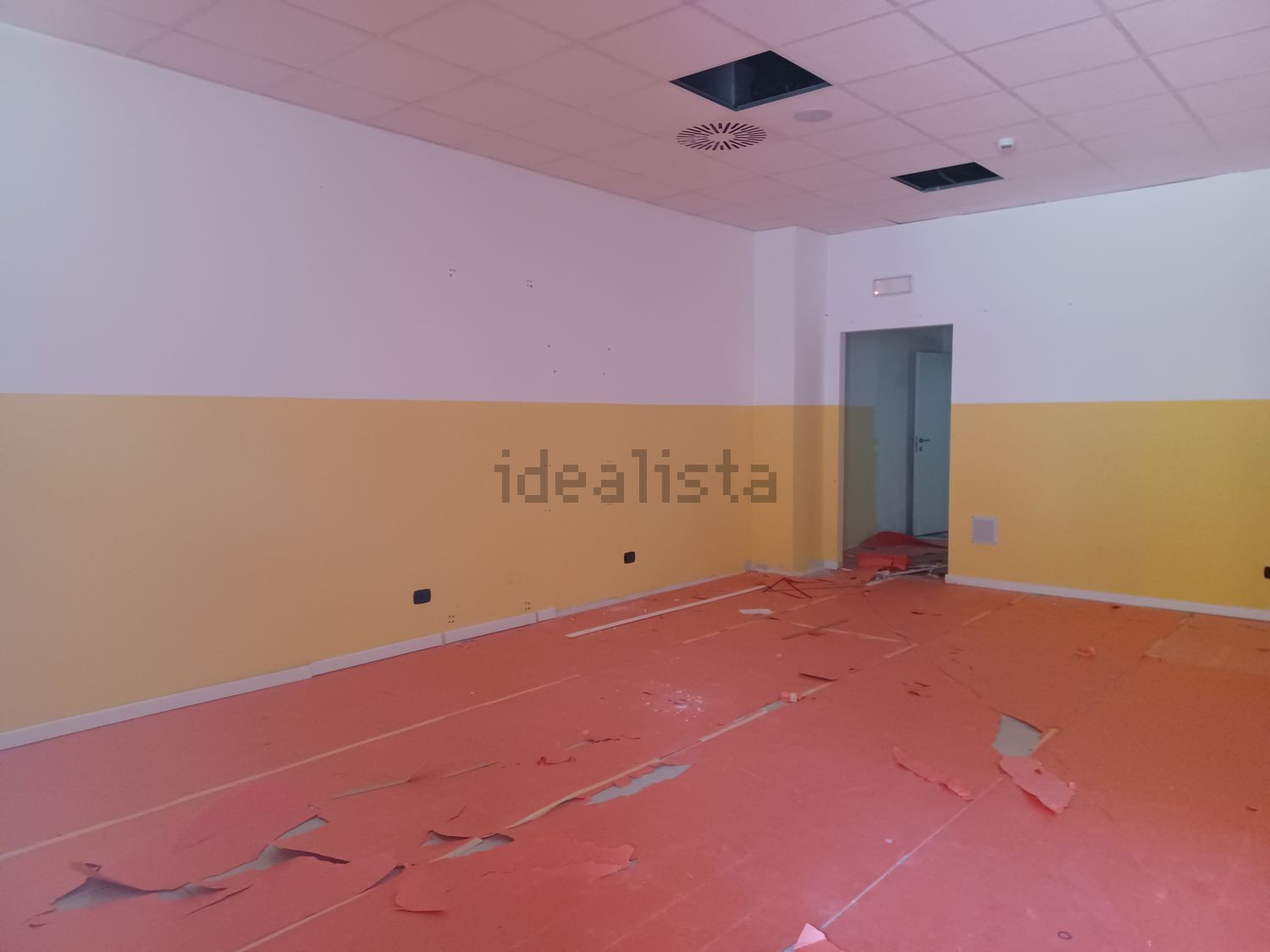 locale commerciale in vendita a Marsciano