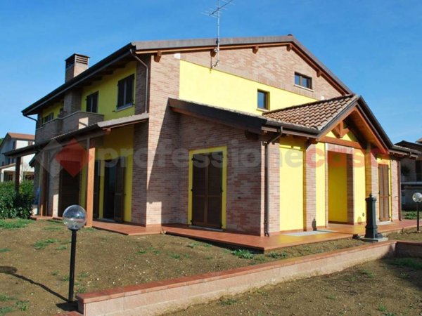 casa indipendente in vendita a Marsciano in zona San Biagio della Valle