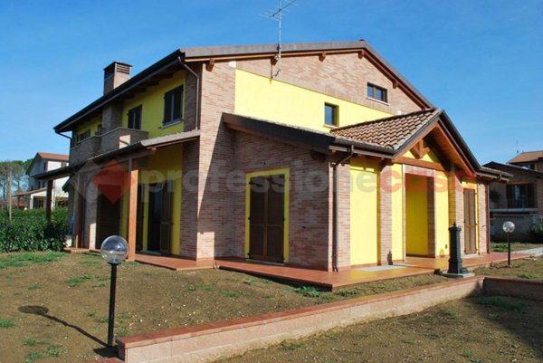 casa indipendente in vendita a Marsciano in zona San Biagio della Valle