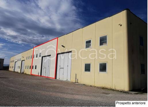 locale commerciale in vendita a Marsciano in zona Papiano