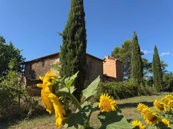casa indipendente in vendita a Marsciano in zona Compignano