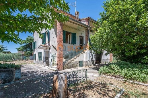 casa indipendente in vendita a Marsciano