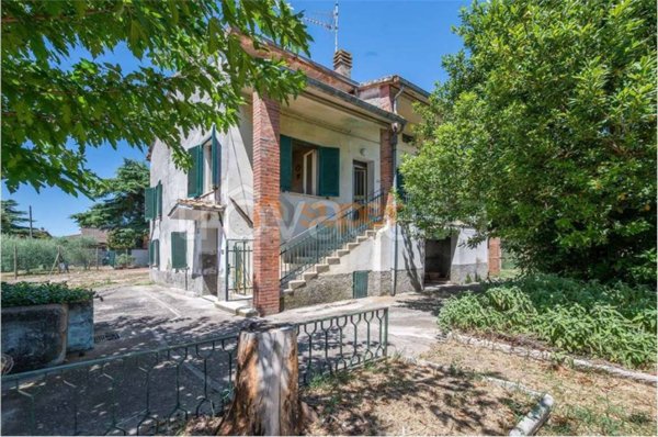 casa indipendente in vendita a Marsciano