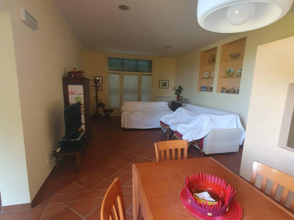 casa indipendente in vendita a Marsciano