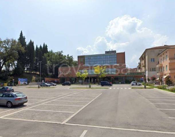 negozio in vendita a Marsciano