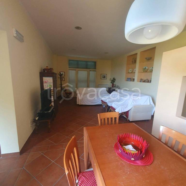 casa indipendente in vendita a Marsciano