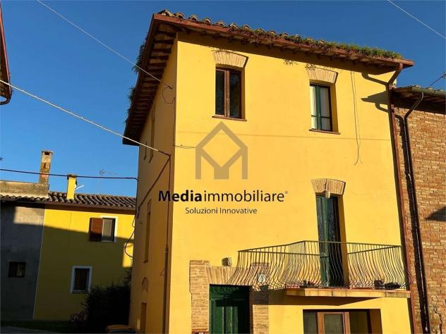 intera palazzina in vendita a Marsciano in zona Spina
