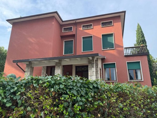 casa indipendente in vendita a Marsciano