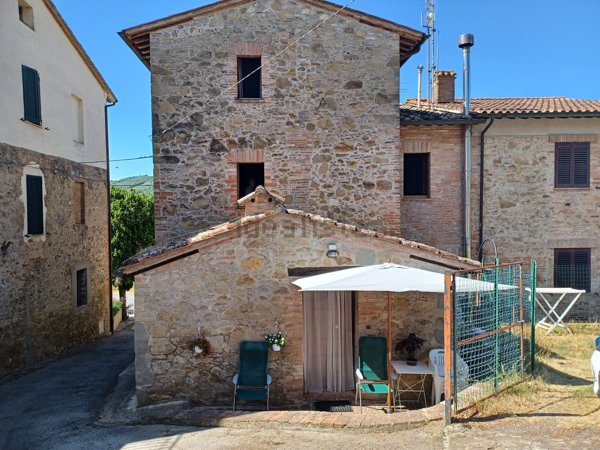 casale in vendita a Marsciano in zona Spina