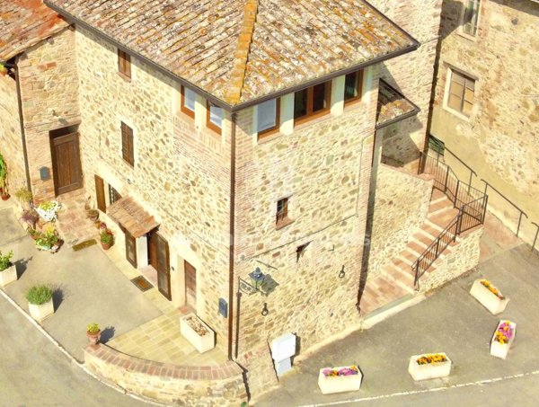 casa indipendente in vendita a Marsciano